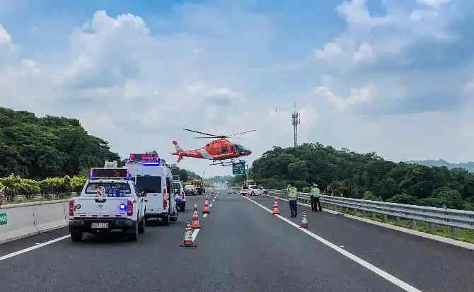 东侨区高速公路汽车救援案例